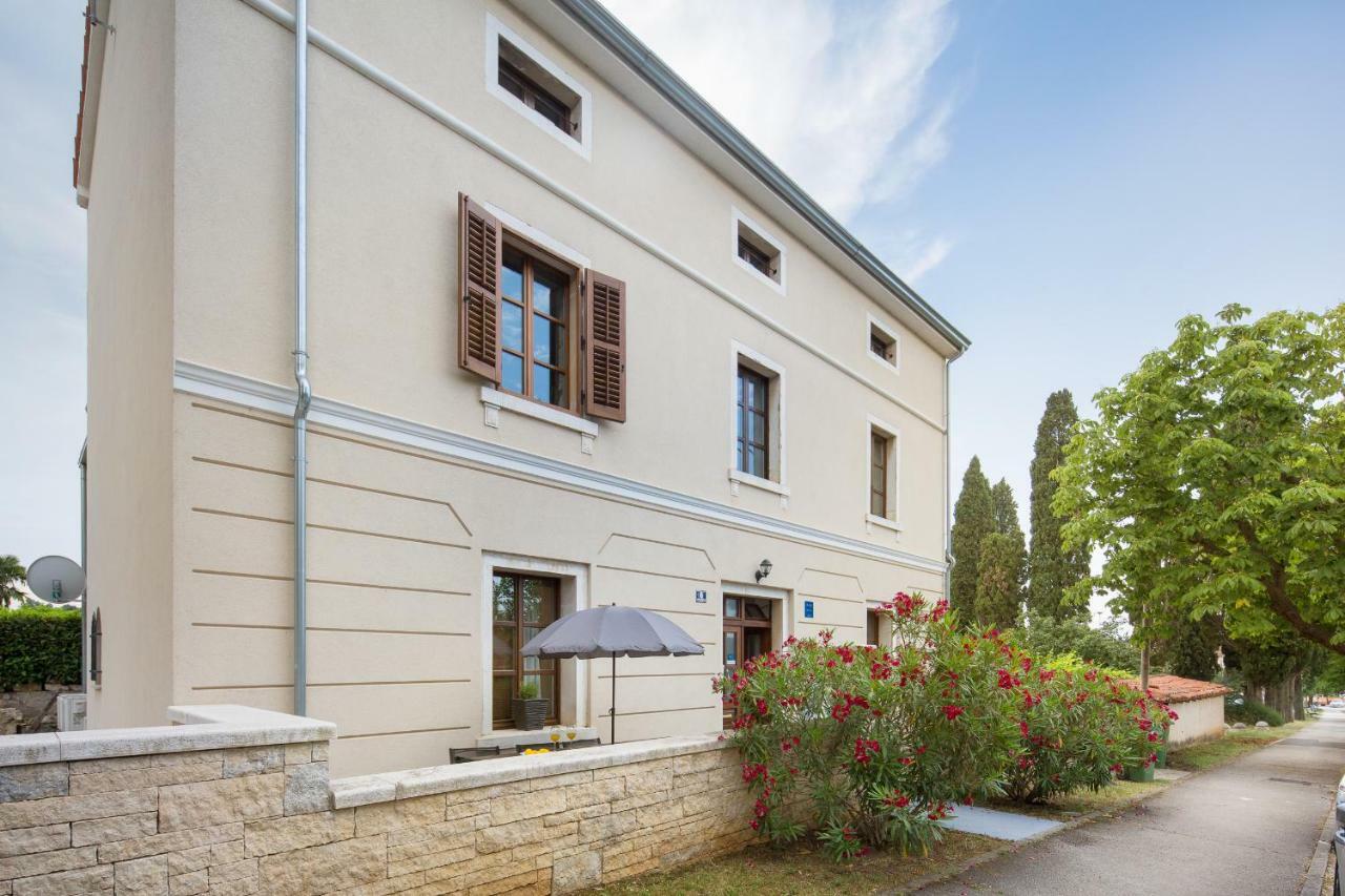 Apartments Bonaparte Poreč Exteriör bild